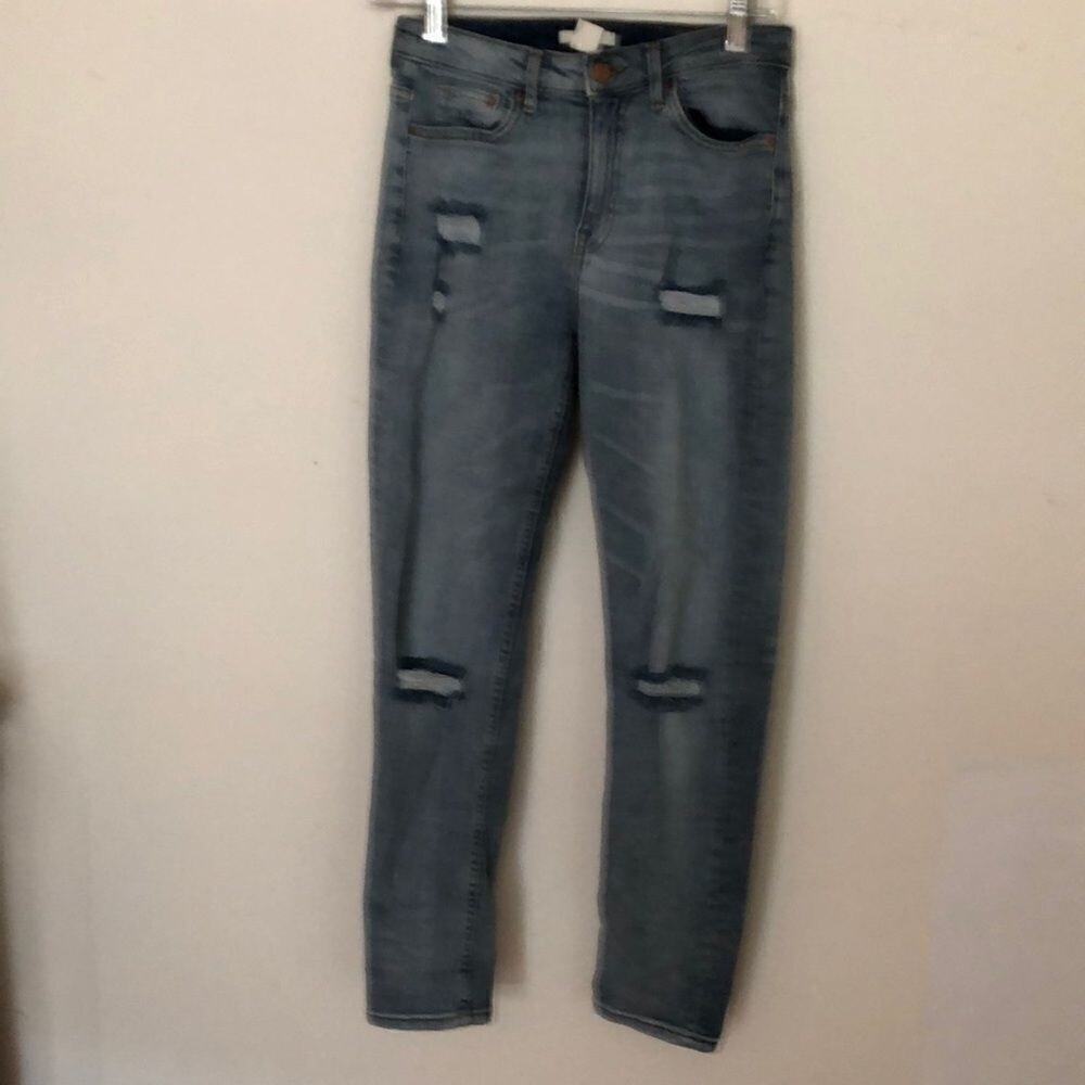 H & M Distressed MID RISE JEANS SIZE 2